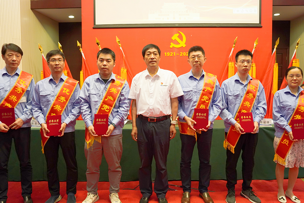 ���칲����Ա  ��վ.png